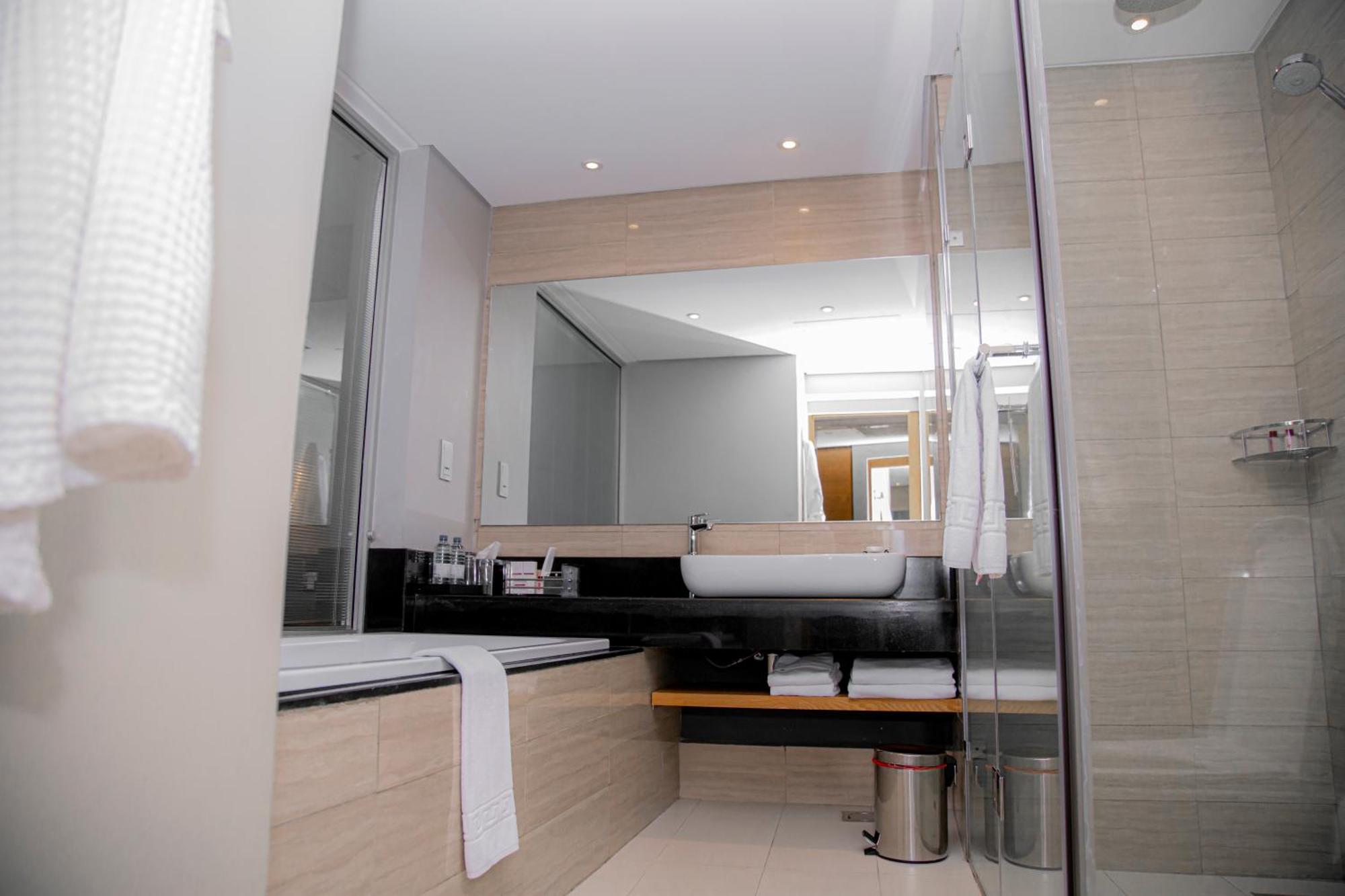 Ubumwe Grande Hotel Kigali Ngoại thất bức ảnh